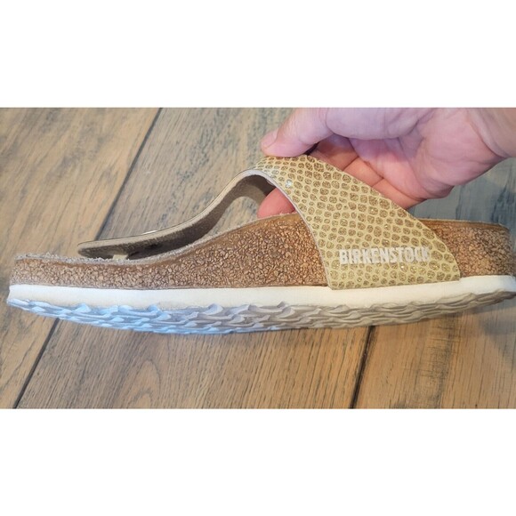 Birkenstock Gizeh Womens 36 US 5-5.5 Metallic ShimmeryGold T Strap Thong Sandals - Picture 8 of 9